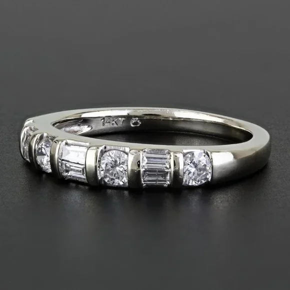 14k White Gold Baguette + Round-cut Diamond Bridal Wedding Band Ring - Picture 1 of 8